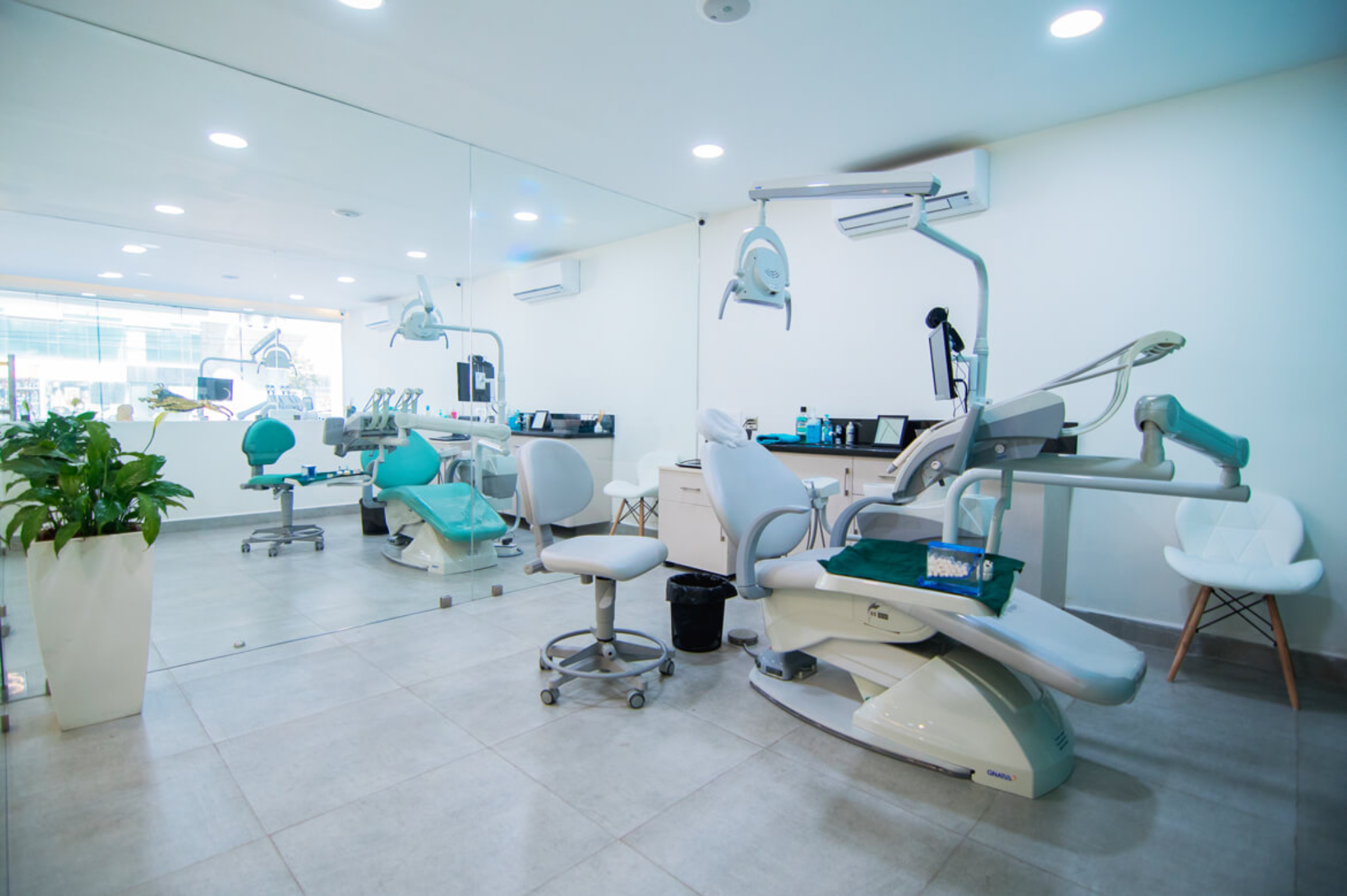Finding the Best Dental Clinic Near Me